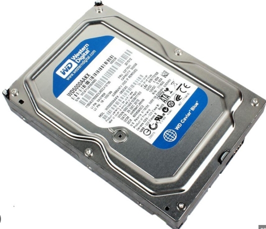 DIY NAS 与预建 NAS 哪个更好？